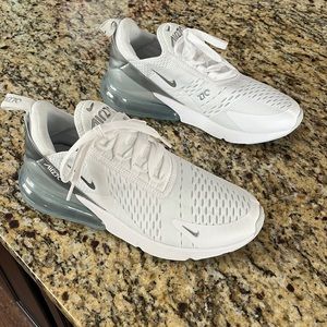White Nike Air Max 270